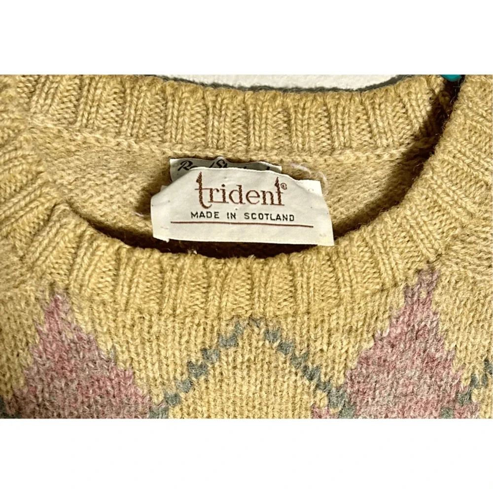 Vintage Trident 100% Shetland Wool Tan Teal Purple Argyle Scotland Sz XL